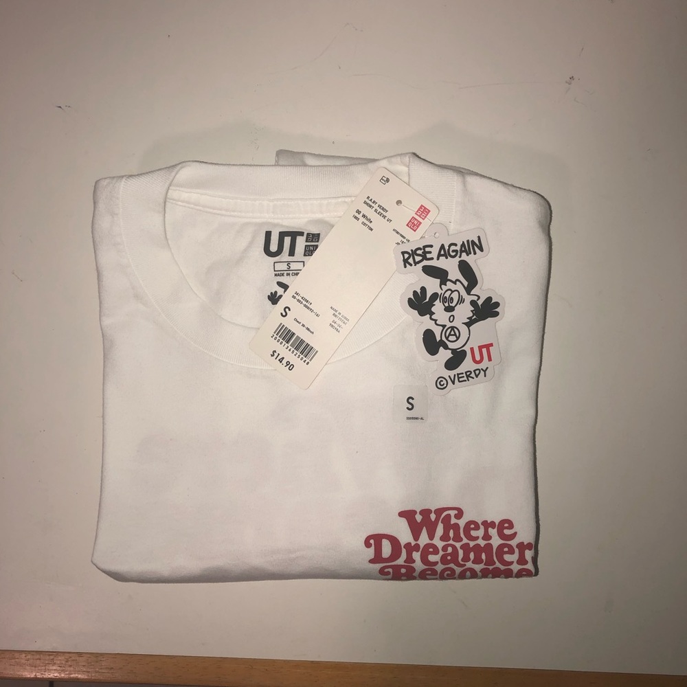 🔥🔥UNIQLO ʀ.ᴀ. ʙʏ ᴠᴇʀᴅʏ ,short sleeve
